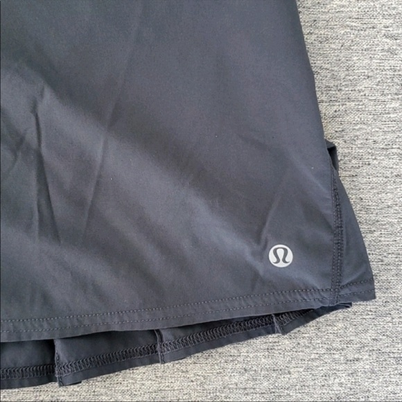 Lululemon Speed Skirt Size 8 - Picture 7 of 9